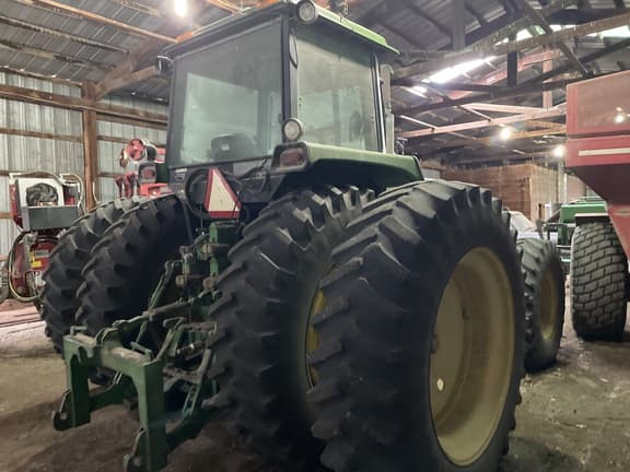 Image of John Deere 4755 equipment image 4
