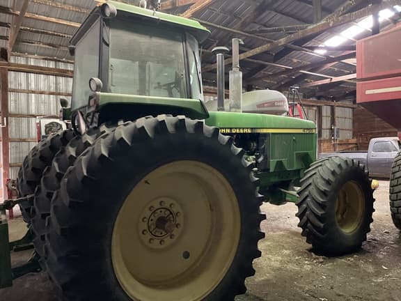 Image of John Deere 4755 equipment image 1
