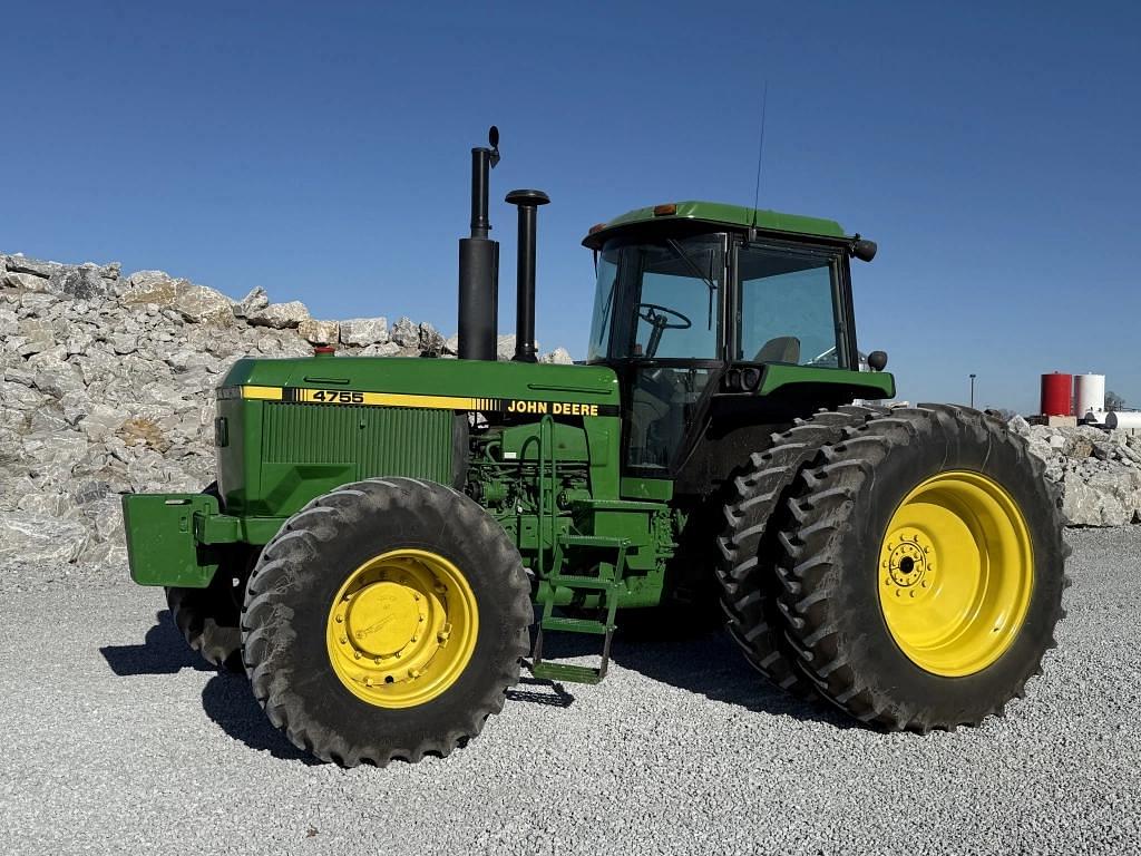 Image of John Deere 4755 Primary image