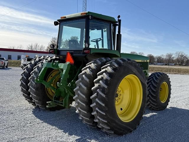 Image of John Deere 4755 equipment image 4