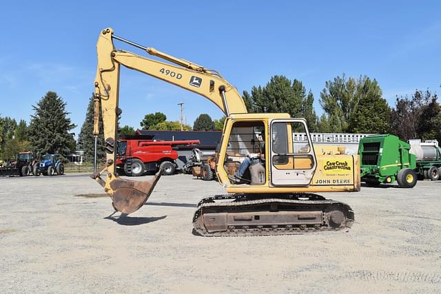 Image of John Deere 490 equipment image 1