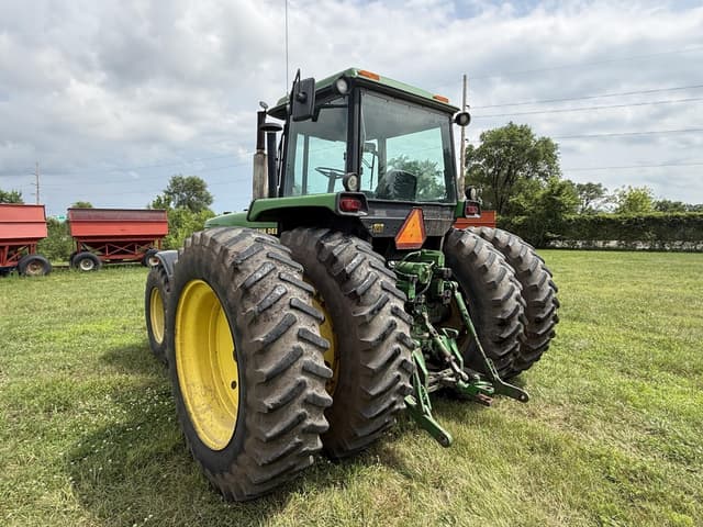 Image of John Deere 4955 equipment image 3