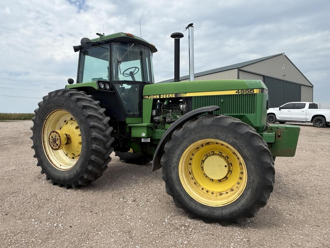 Image of John Deere 4955 Primary image