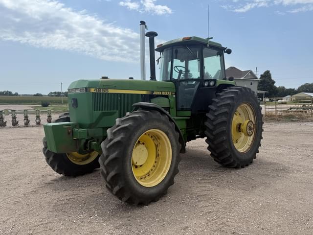 Image of John Deere 4955 equipment image 2