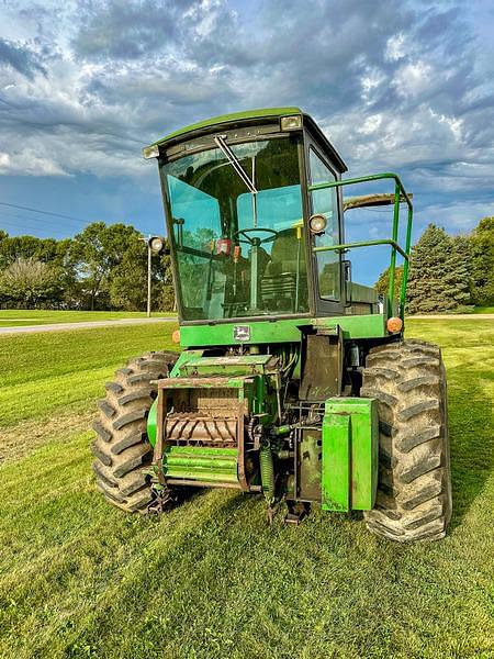 Image of John Deere 5830 equipment image 2