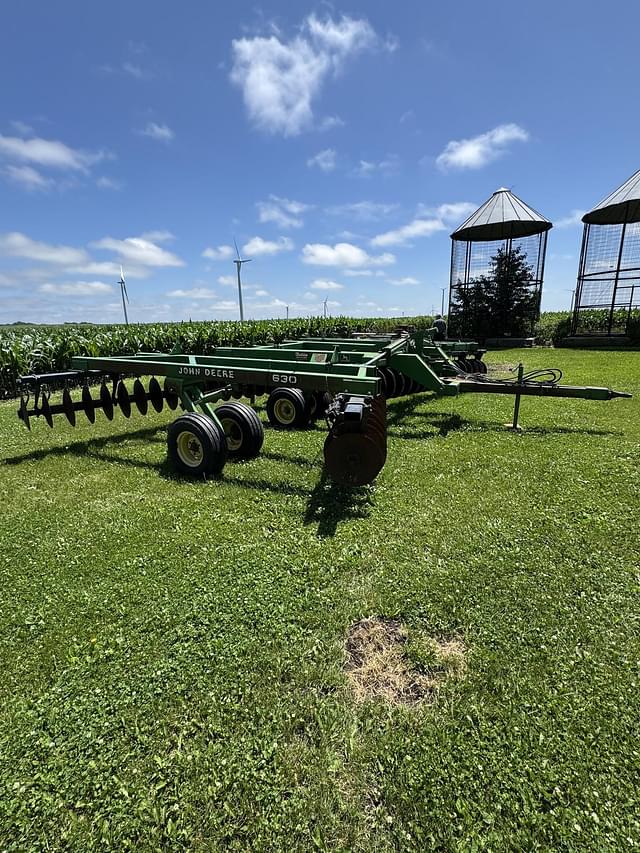 Image of John Deere 630 equipment image 4