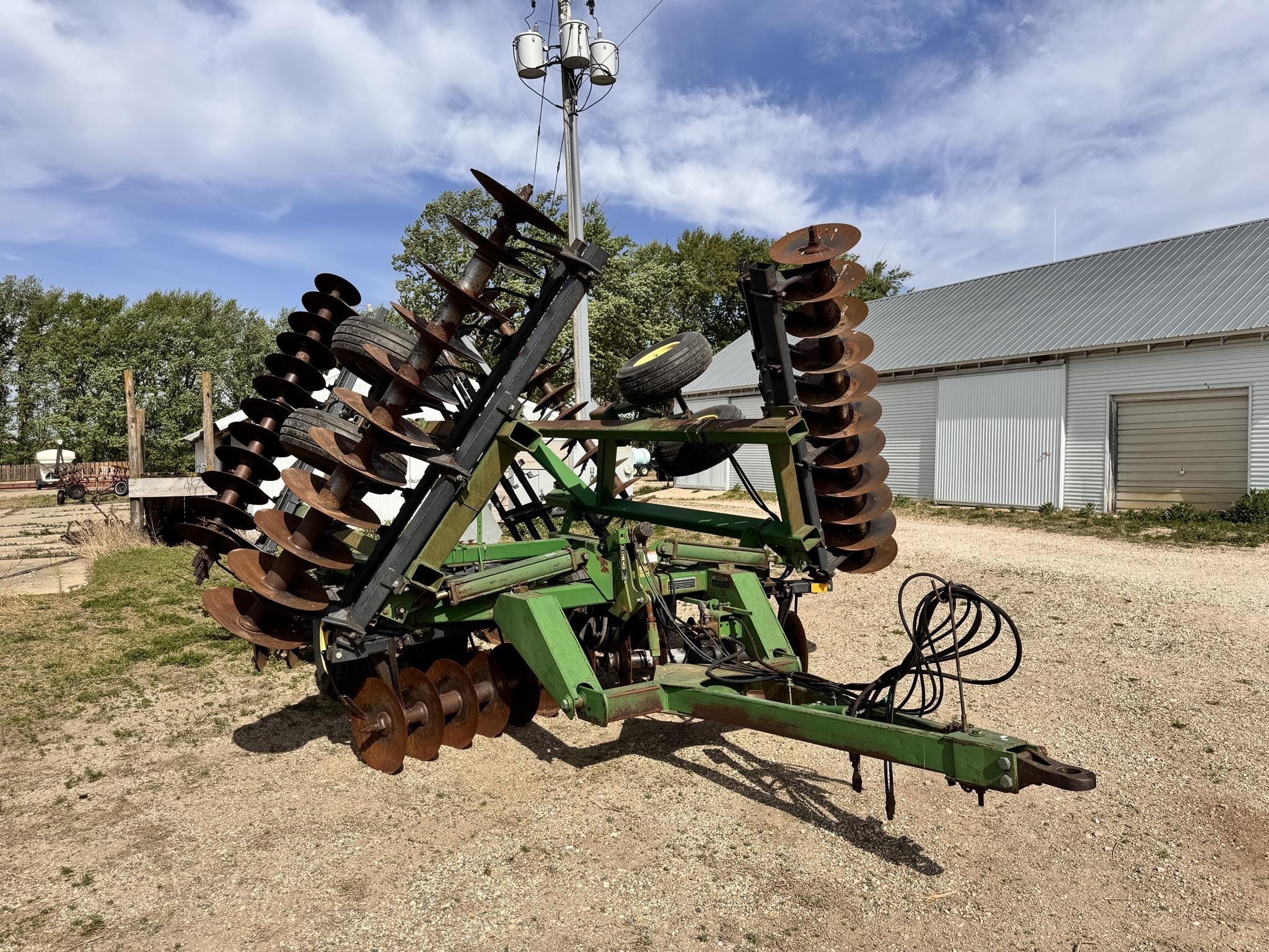 1989 John Deere 630 Equipment Image0