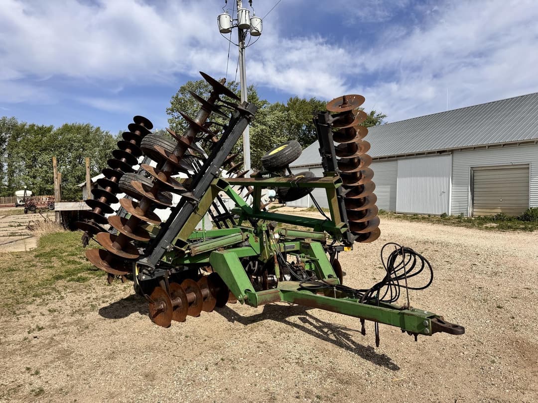 Image of John Deere 630 Primary image