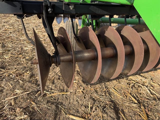 Image of John Deere 630 equipment image 3