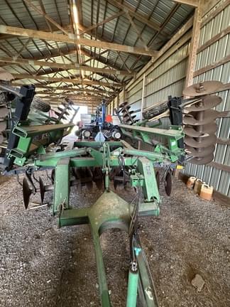 Image of John Deere 630 Primary image