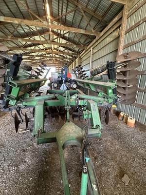 1989 John Deere 630 Image