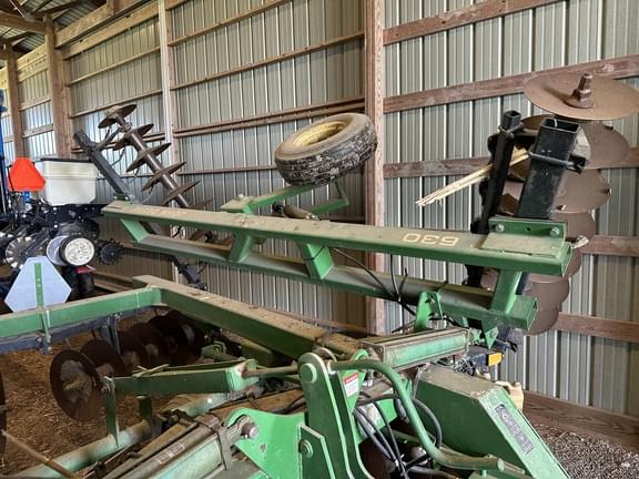 Image of John Deere 630 equipment image 2