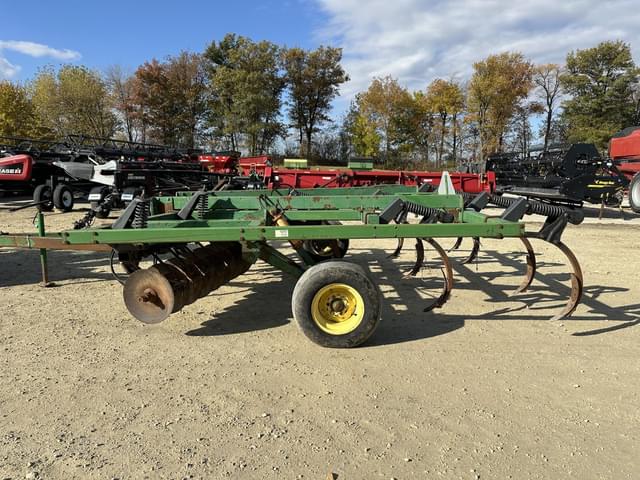 Image of John Deere 714 equipment image 2