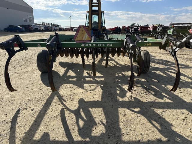 Image of John Deere 714 equipment image 4