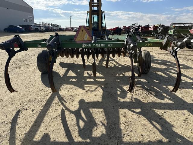 Image of John Deere 714 equipment image 4