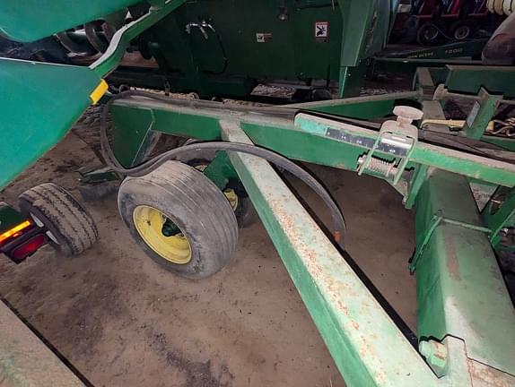 Image of John Deere 750 equipment image 4