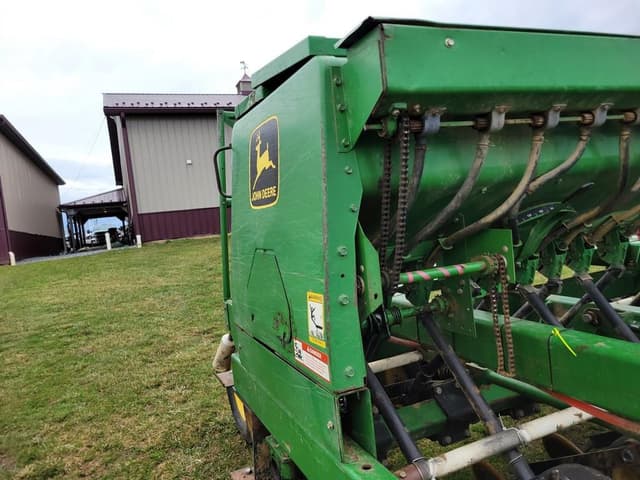 Image of John Deere 750 equipment image 4