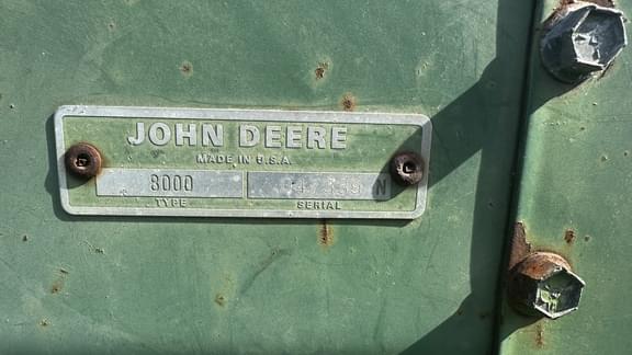 Image of John Deere 8300 equipment image 1