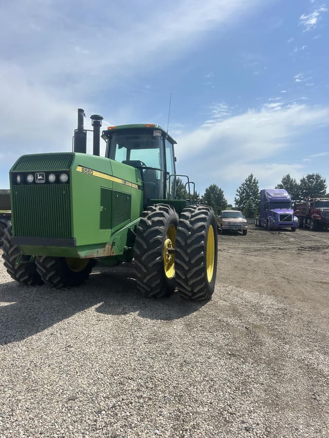 Image of John Deere 8560 equipment image 1