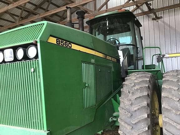 Image of John Deere 8560 equipment image 1