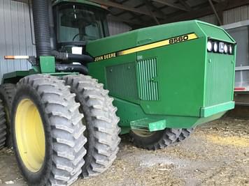 Main image John Deere 8560