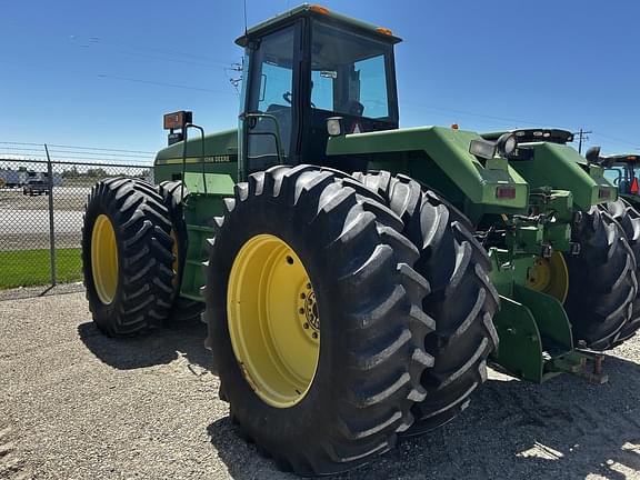 Image of John Deere 8560 equipment image 3