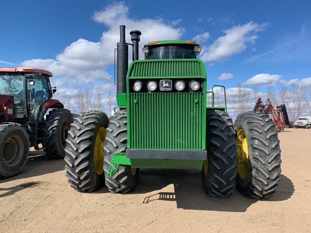Image of John Deere 8560 equipment image 1