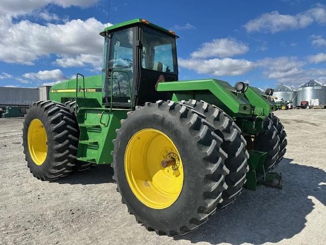 Image of John Deere 8760 equipment image 2