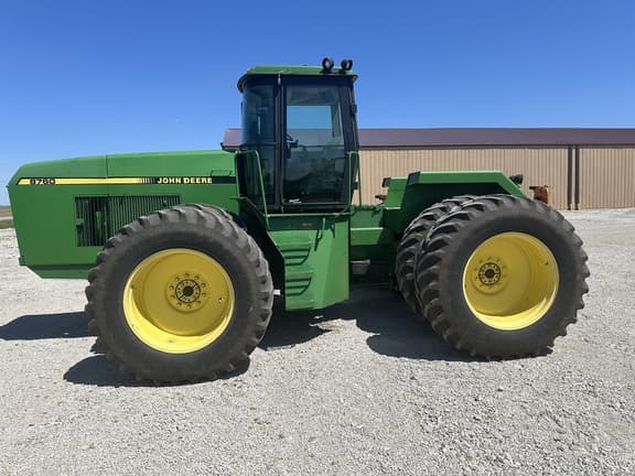 Image of John Deere 8760 equipment image 2