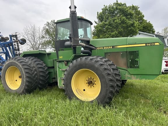 Image of John Deere 8760 equipment image 1