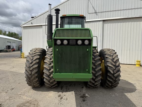 Image of John Deere 8760 equipment image 1
