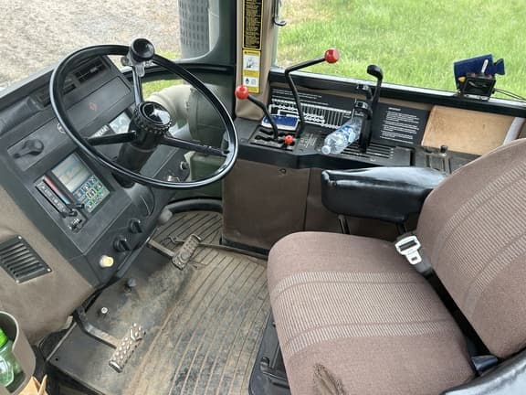Image of John Deere 8760 equipment image 3