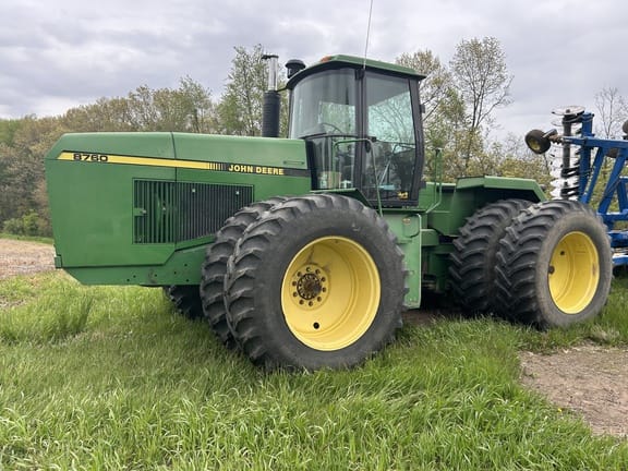 1989 John Deere 8760 Equipment Image0