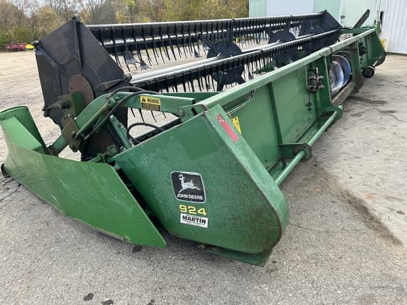 Image of John Deere 924 equipment image 4