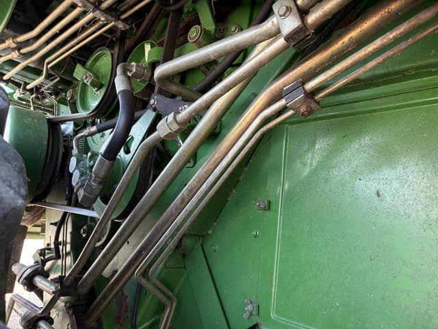 Image of John Deere 9500 equipment image 1
