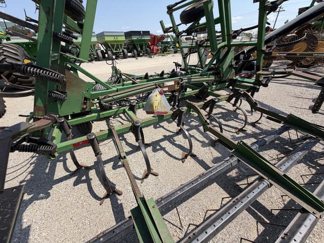 Image of John Deere 960 equipment image 4