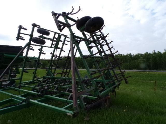 Image of John Deere 960 equipment image 4