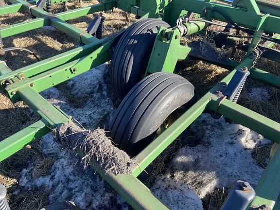 Image of John Deere 960 equipment image 3