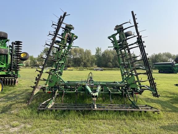 Image of John Deere 960 equipment image 3
