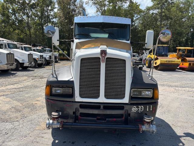 Image of Kenworth T600 equipment image 1