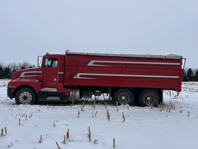 Image of Kenworth T600 equipment image 2