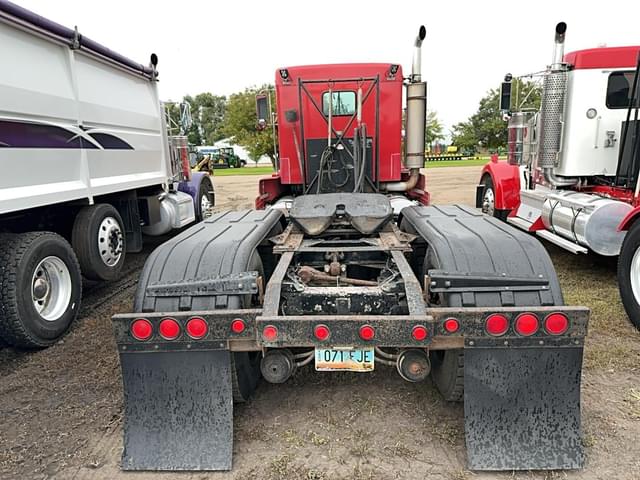 Image of Kenworth T600 equipment image 4