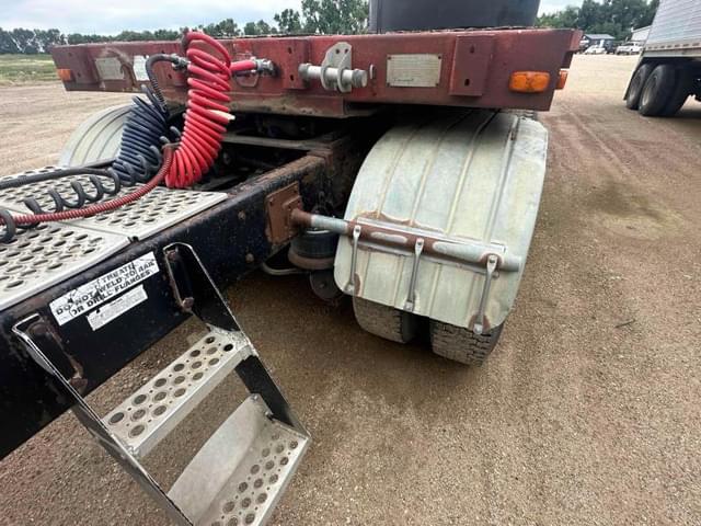 Image of Kenworth T600 equipment image 4