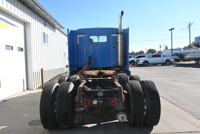 Image of Kenworth T600 equipment image 3