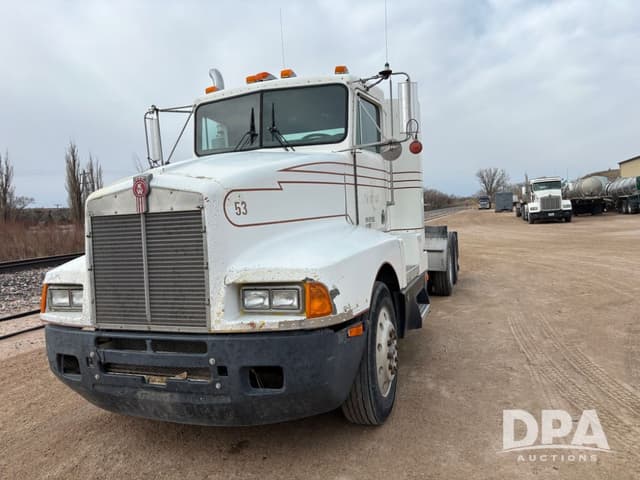 Image of Kenworth T600 equipment image 4