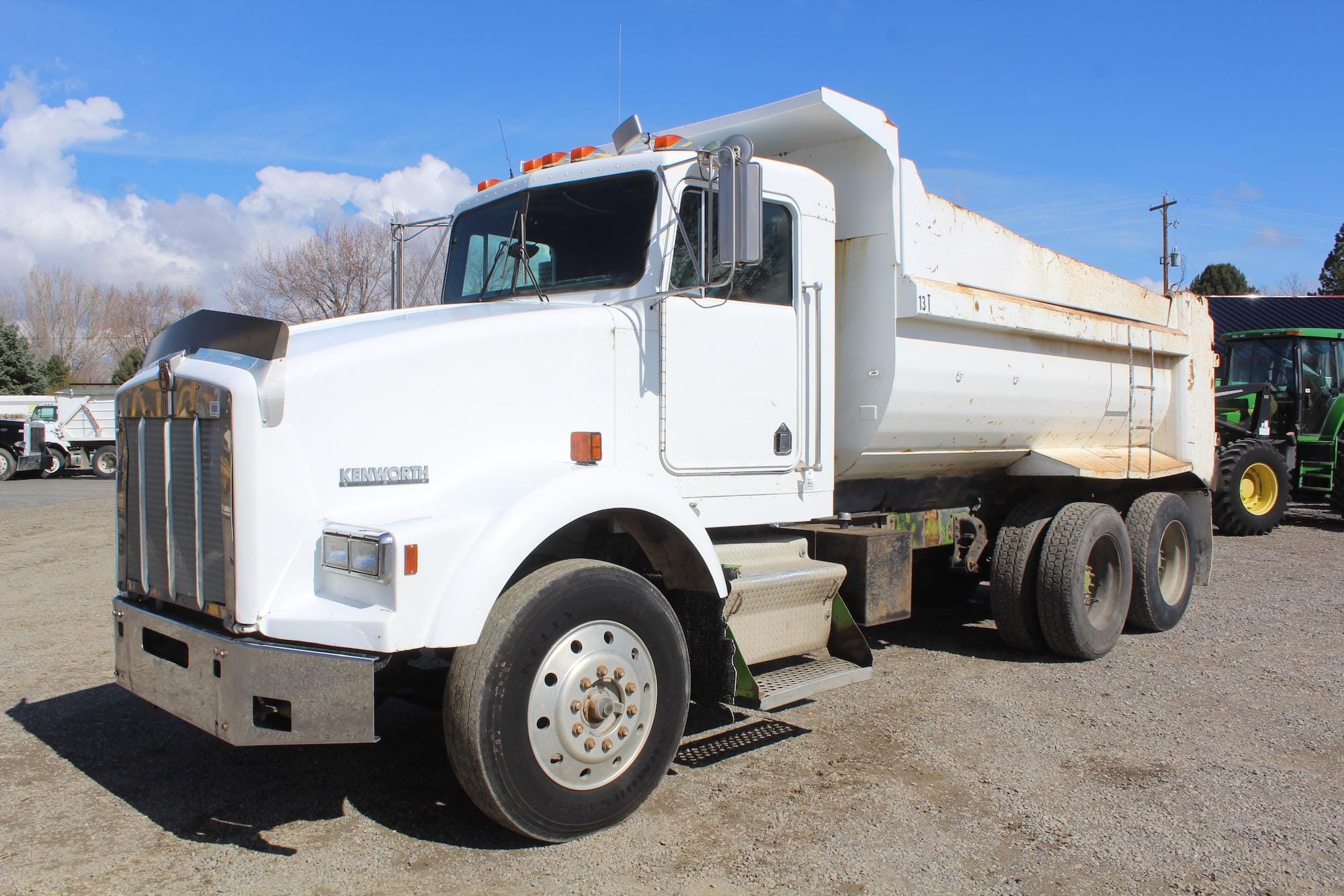 Main image Kenworth T800