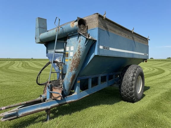 Image of Kinze 440 Primary image
