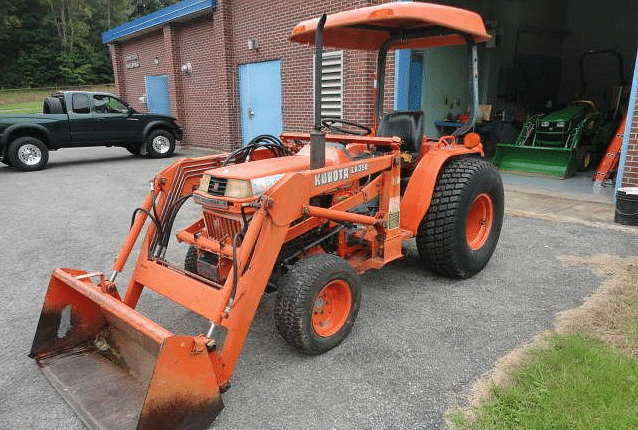 1989 Kubota B2150 Equipment Image0