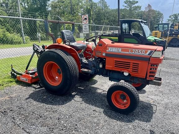 Image of Kubota L2050 equipment image 1