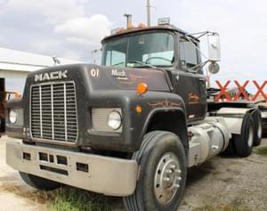 1989 Mack R600 Image